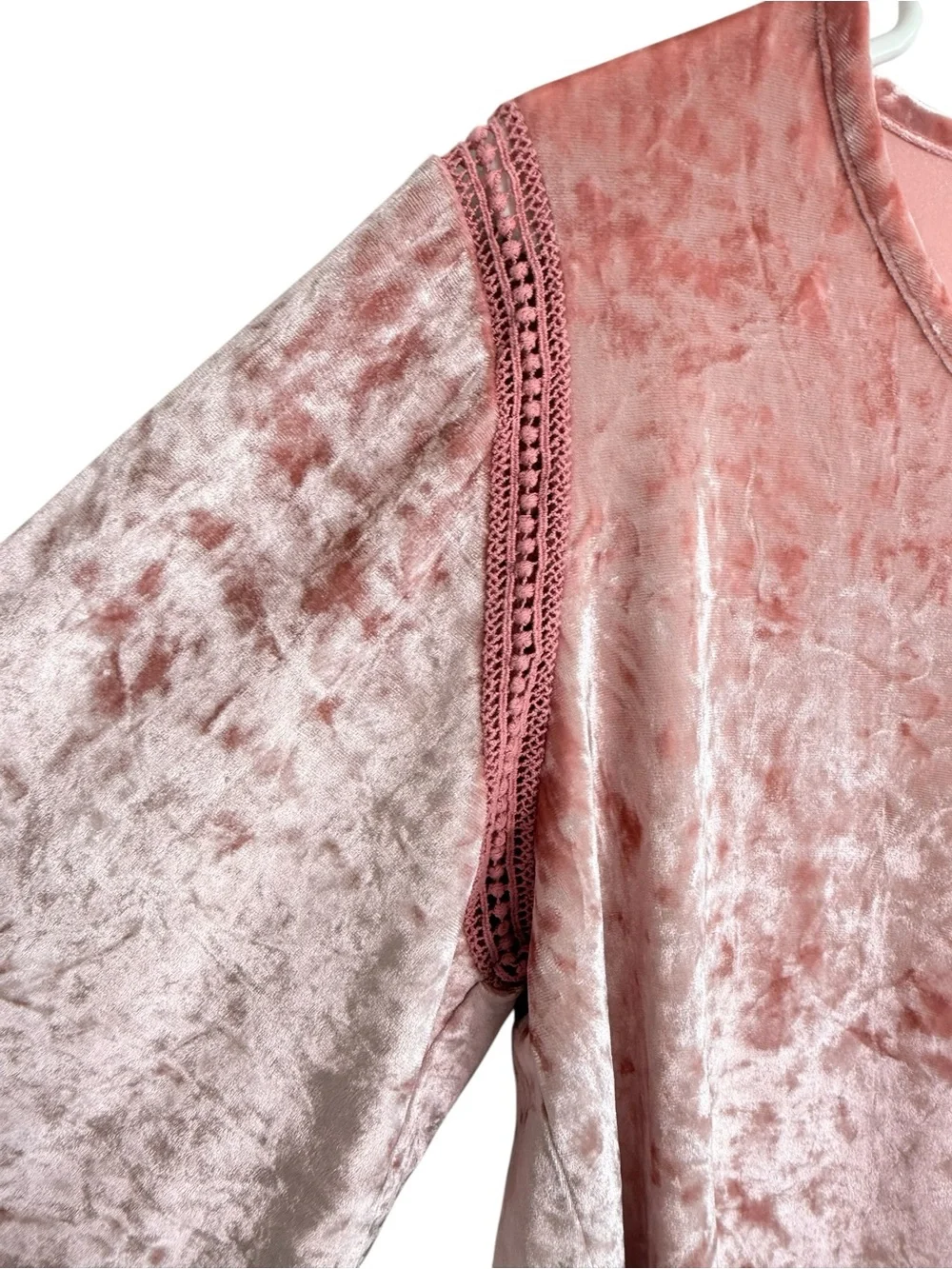 Westport 1962 Crushed Velvet Lace Trim Bell Sleeve Top Dusty Rose Pink L